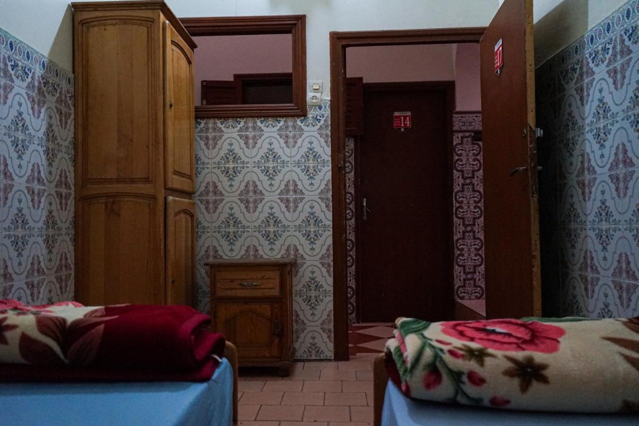 De Jeunes Hostel *