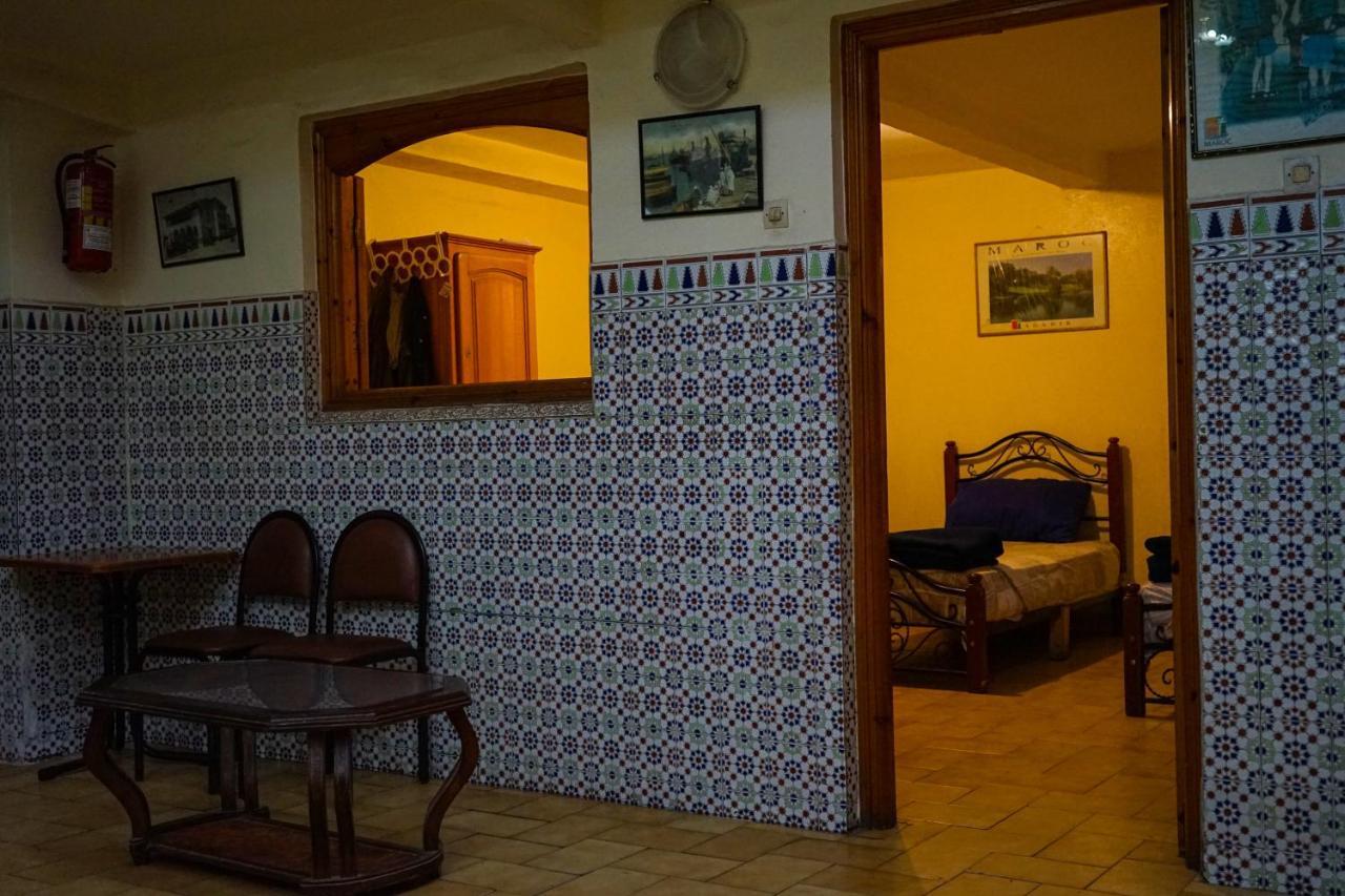 Hostel De Jeunes *